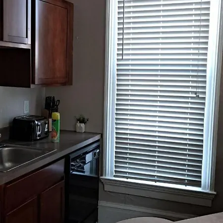 Beautiful Downstairs 1Bed 1Bth Charmer- Pet Friendly